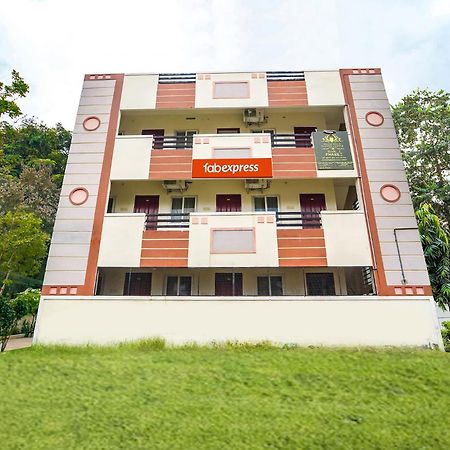 Fabexpress Clover Castle - Nr Coimbatore International Airport Exterior foto